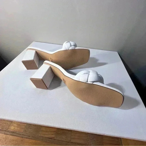MADDEN GIRL WHITE GRACY BREIDED BLOCK HEEL SLIDE SANDAL SIZE 11 - Picture 9 of 10